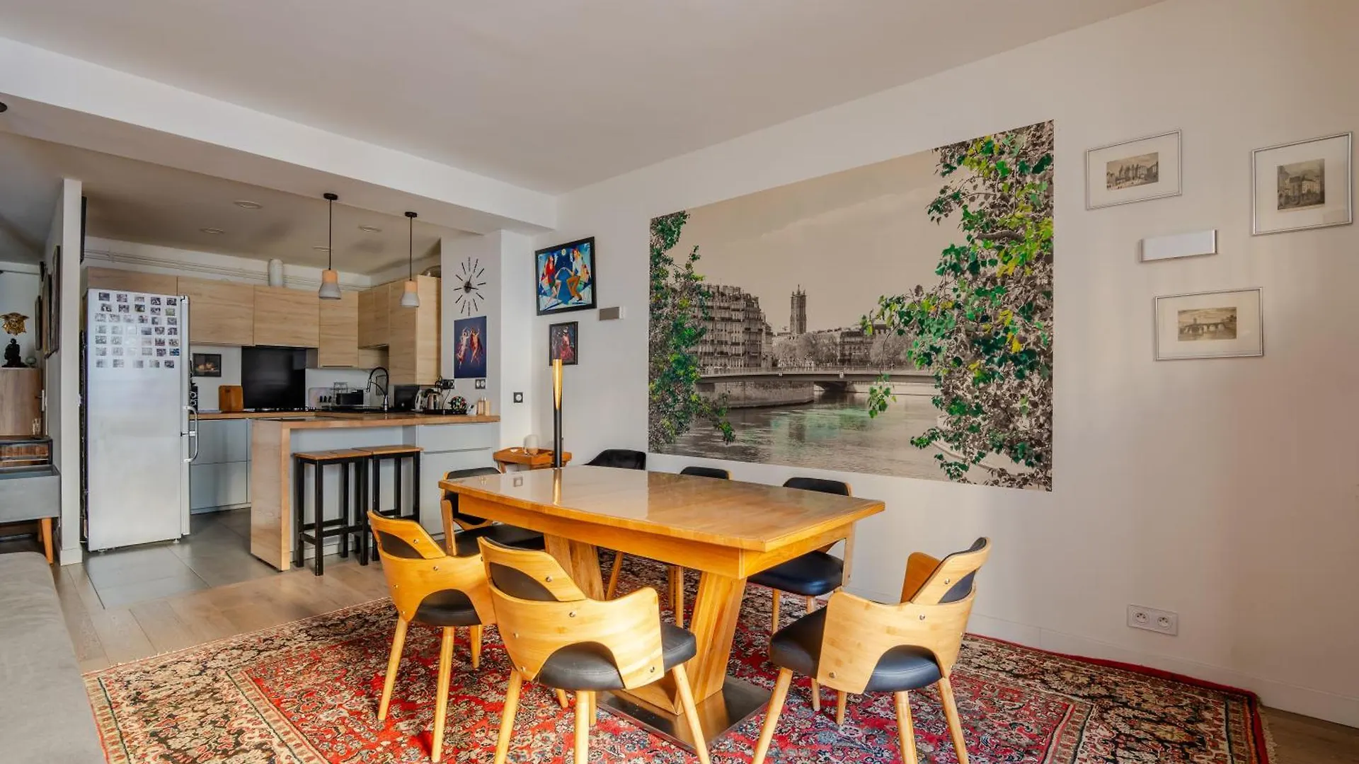 Veeve - Beating Heart Apartment Paris