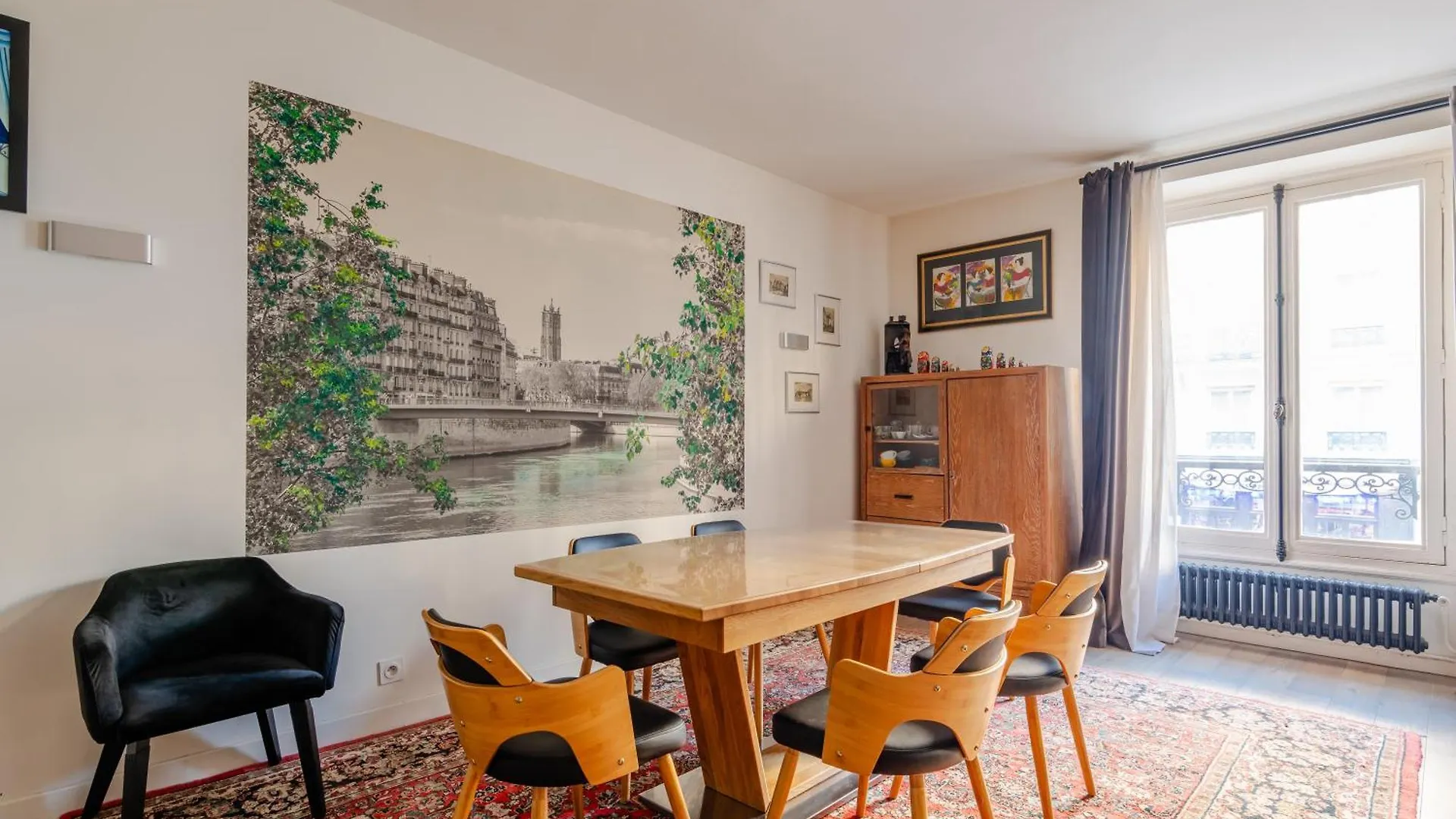 Veeve - Beating Heart Apartment Paris France